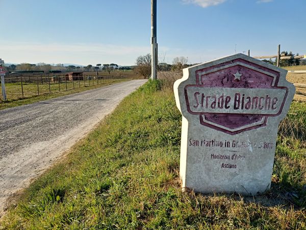 brevetto-colline-senesi-san-martino-cippo